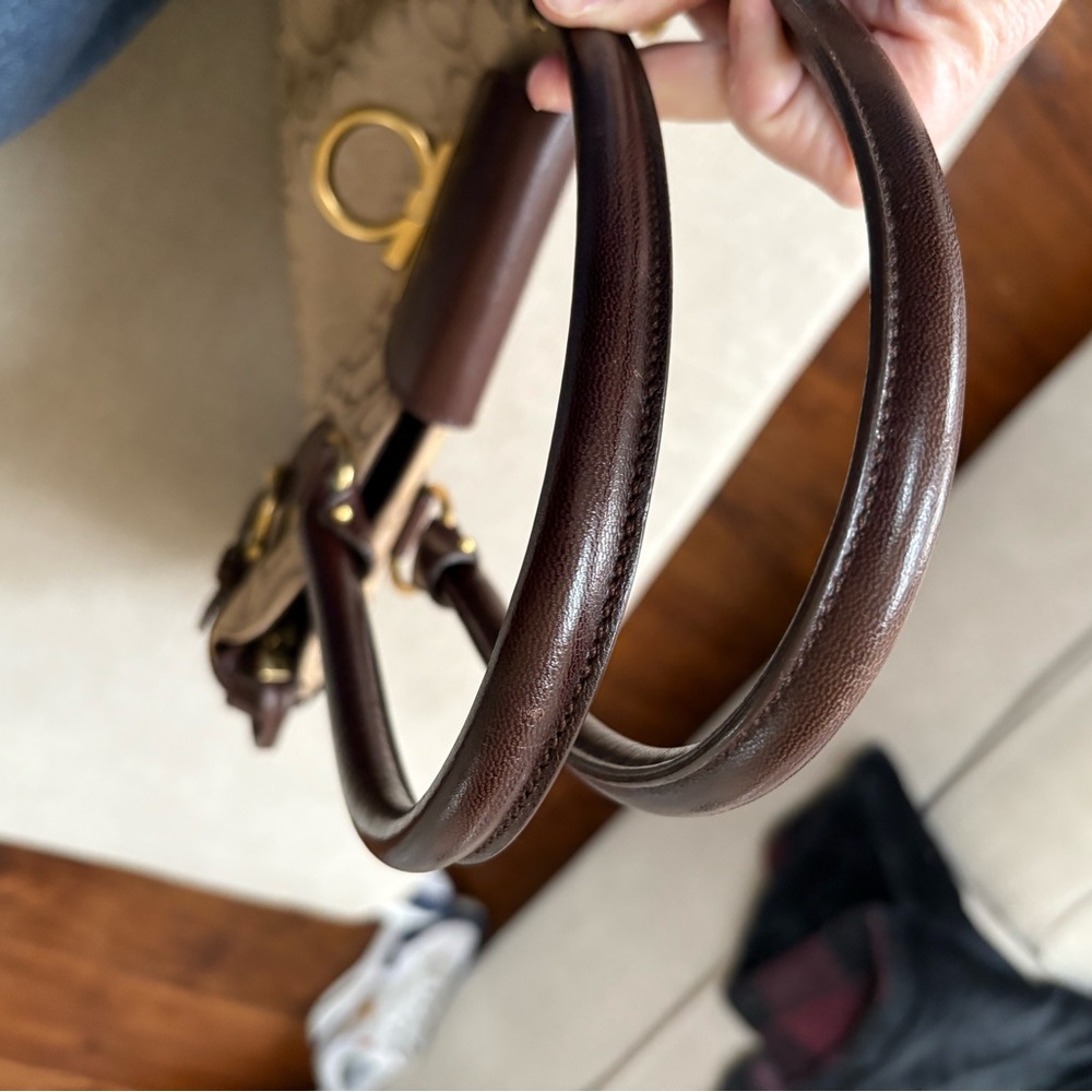 Salvatore Ferragamo Vintage Gancini Brown/cream Canvas/Leather Tote Bag - Picture 12 of 12